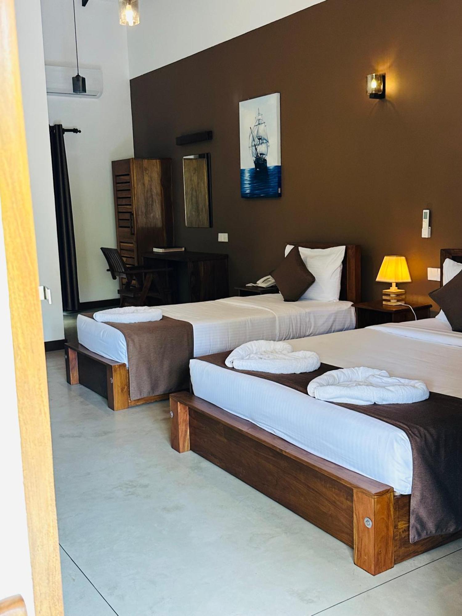 Hotel Heladiv Anuradhapura Eksteriør bilde