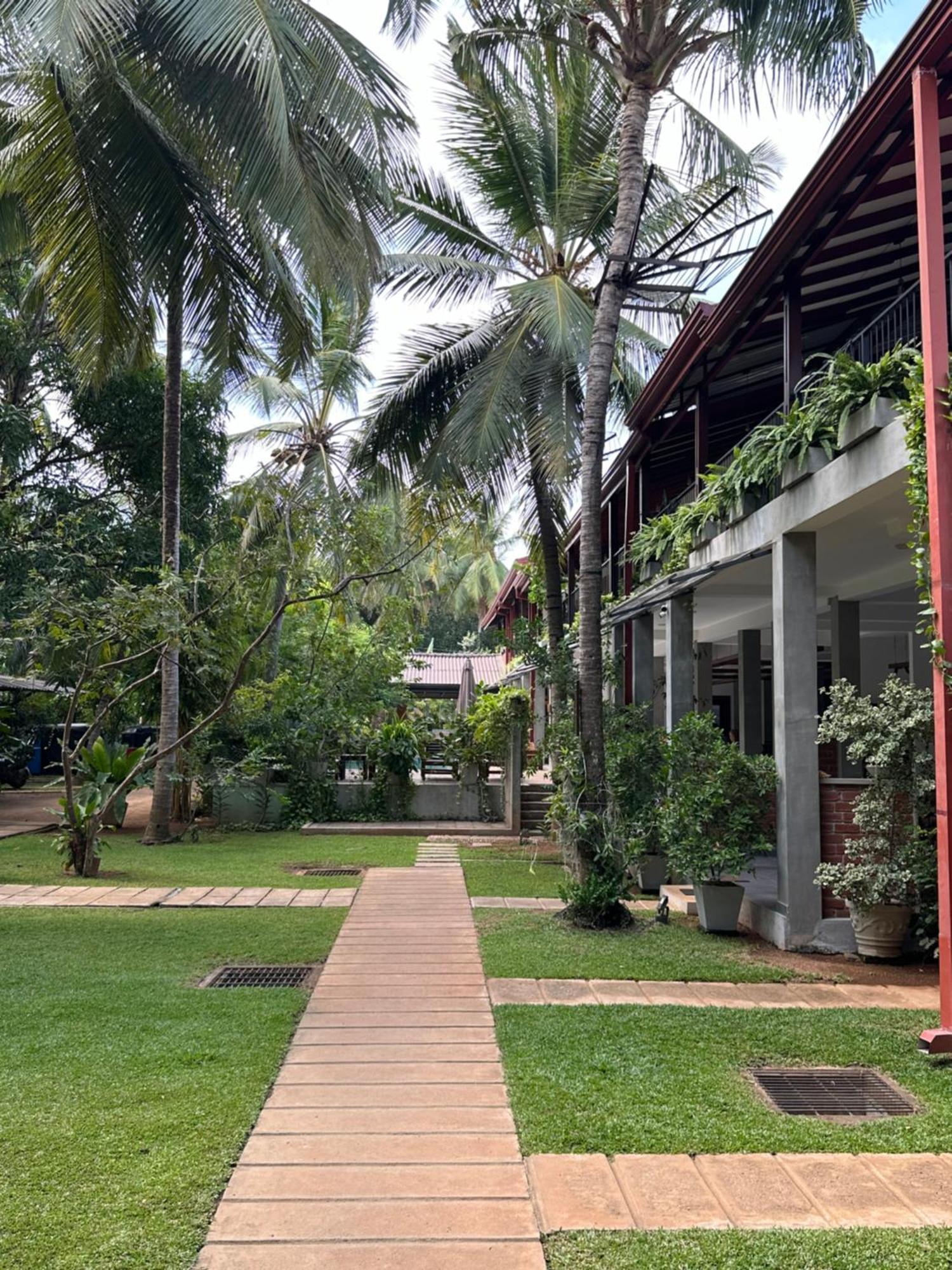 Hotel Heladiv Anuradhapura Eksteriør bilde
