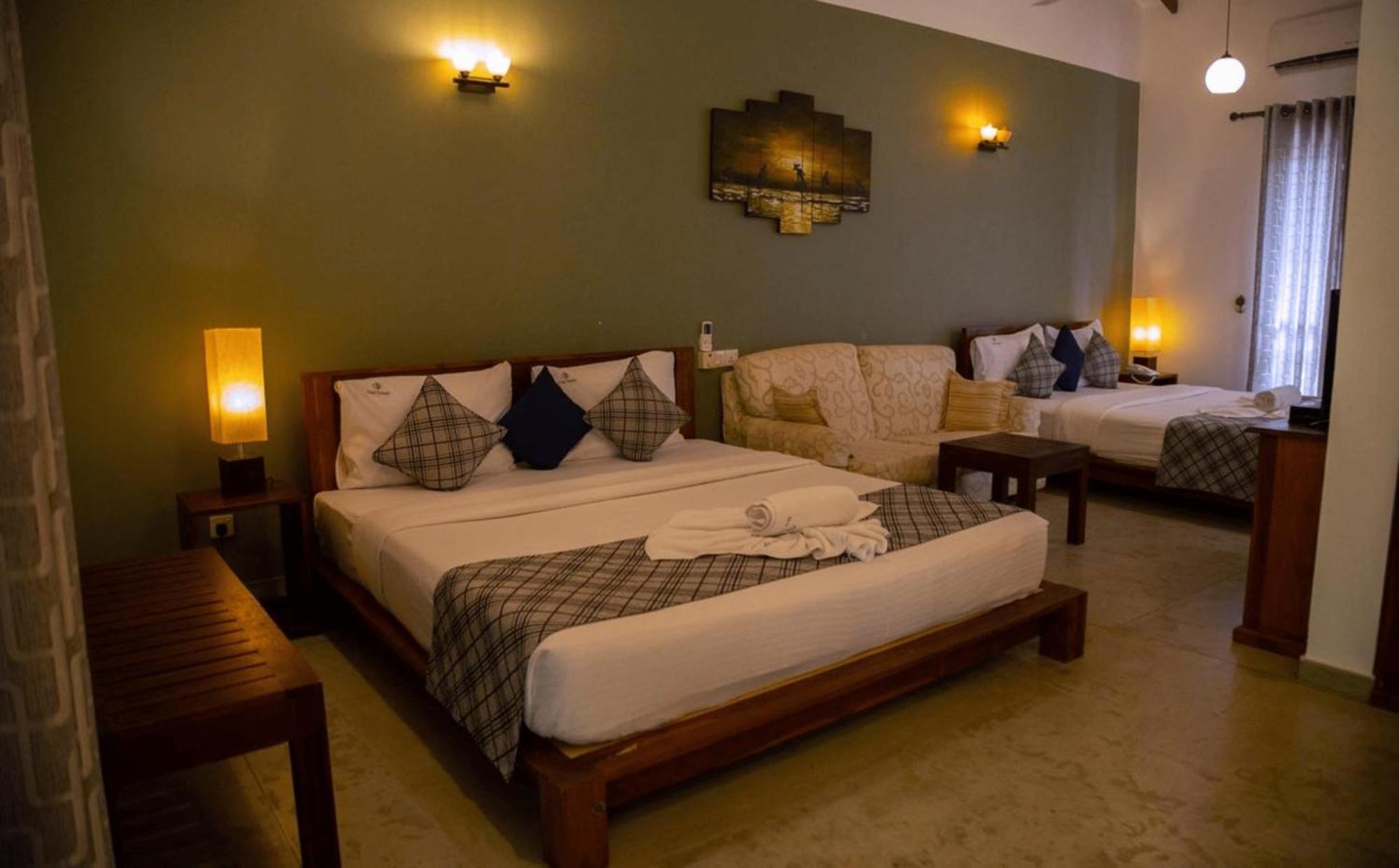 Hotel Heladiv Anuradhapura Eksteriør bilde