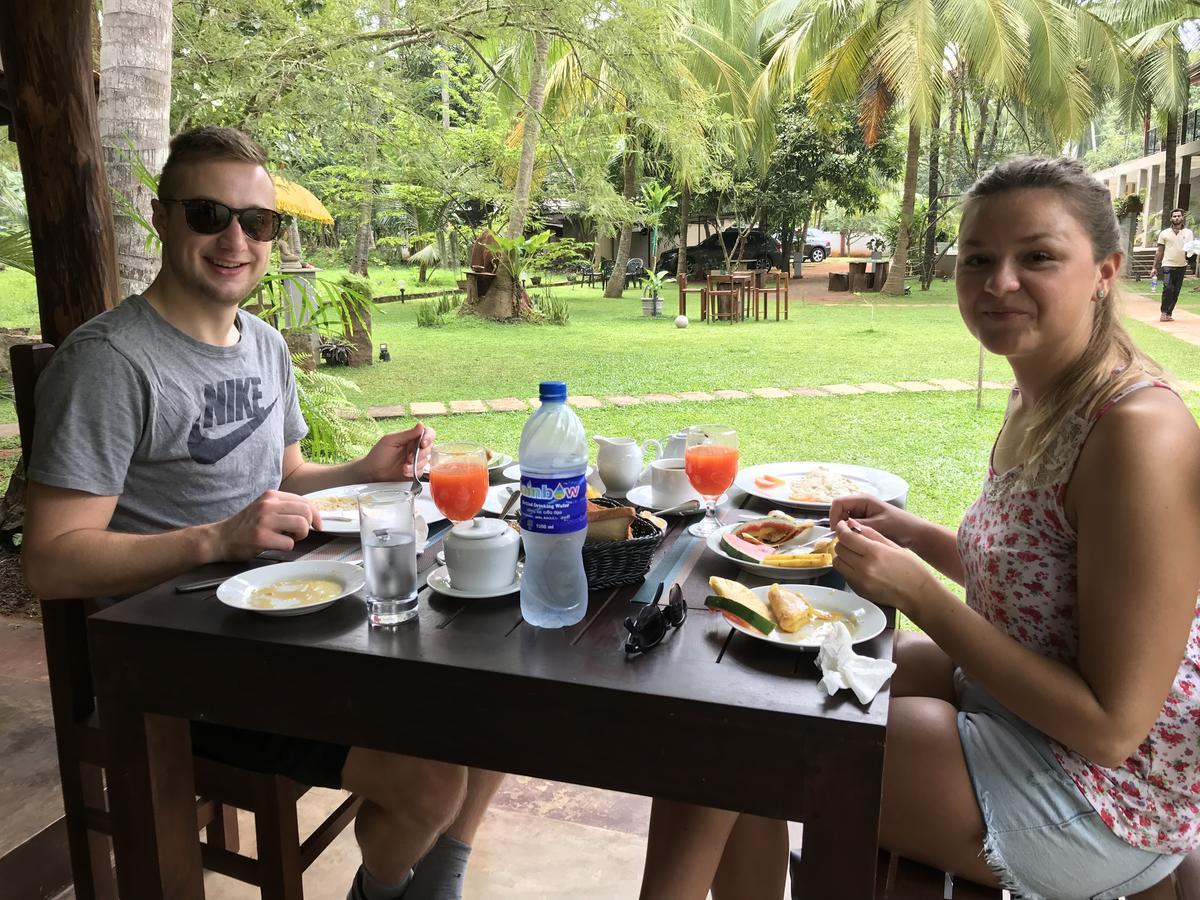 Hotel Heladiv Anuradhapura Eksteriør bilde